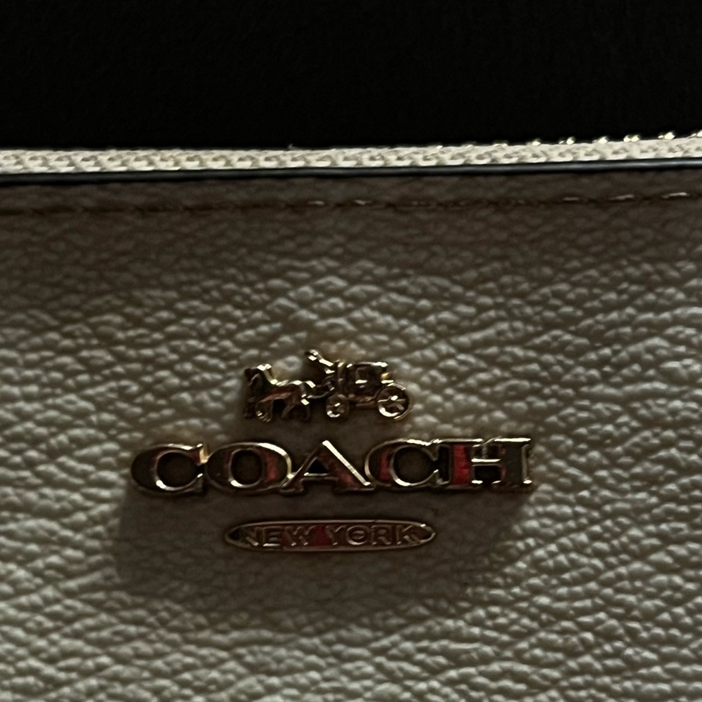 Coach Wallet - Picture 3 of 10
